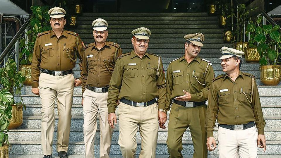 Delhi Police Five Super Cops caught 500 proclaimed offenders